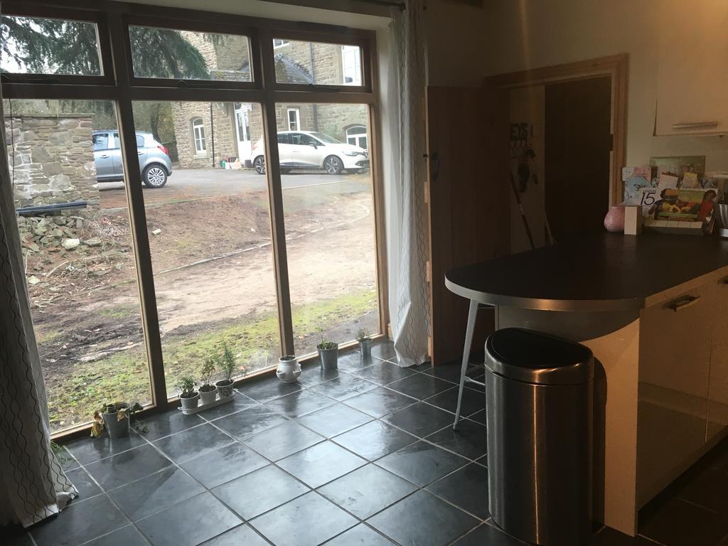 The Stables Villa Hope Bowdler Екстериор снимка