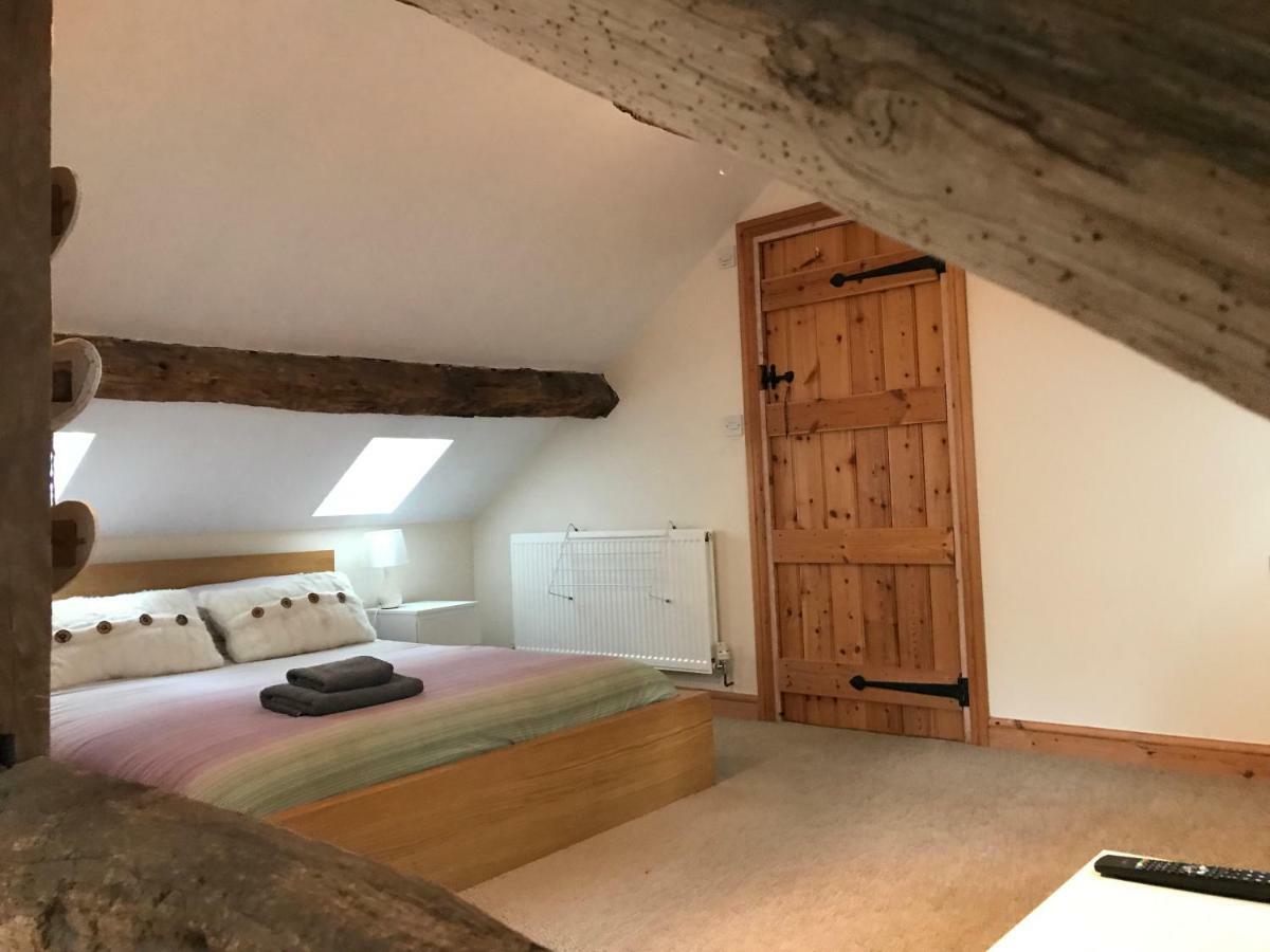 The Stables Villa Hope Bowdler Екстериор снимка